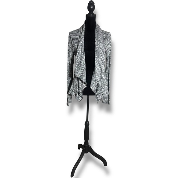 Maurices Gray and White Draped Open Front Lightweight Long Sleeve Cardigan - Picture 2 of 15